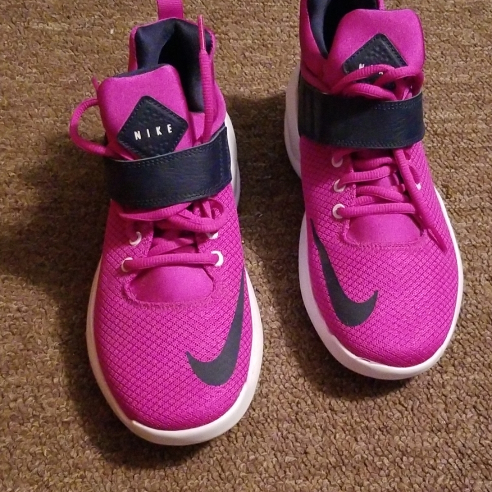 Brand New w/o box Nike